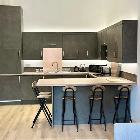 Apartment Fountains Court York